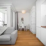Апартаменты 28Th Floor Luxury Skyline 1Bdrm Apartment - Downtown City Center