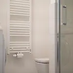 Апартаменты 28Th Floor Luxury Skyline 1Bdrm Apartment - Downtown City Center *