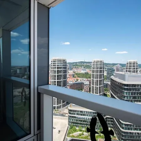 28th Floor Luxury Skyline 1bdrm - Downtown Center Bratislava