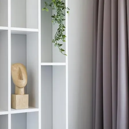 Luxury 1bdrm On The 28th Floor Apartment