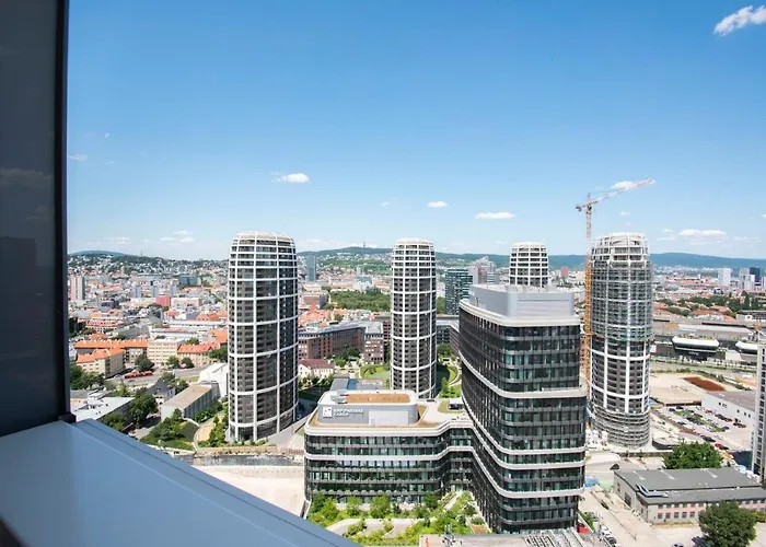 Luxury 1bdrm On The 28th Floor * Μπρατισλάβα