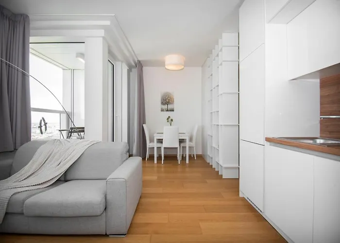 아파트 Luxury 1bdrm On The 28th Floor