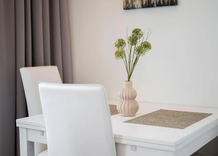 Luxury 1bdrm On The 28th Floor * 브라티슬라바