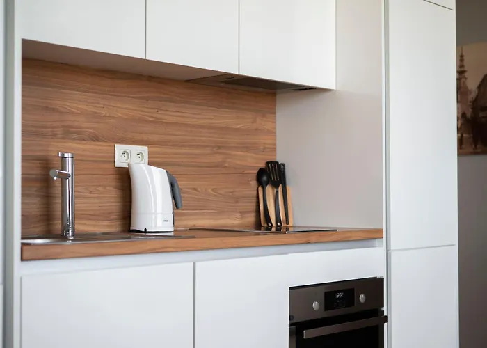 Luxury 1bdrm On The 28th Floor 아파트 *