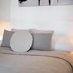 28Th Floor Luxury Skyline 1Bdrm Apartment - Downtown City Center براتسيلافا