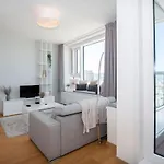 28Th Floor Luxury Skyline 1Bdrm Apartment - Downtown City Center * براتسيلافا