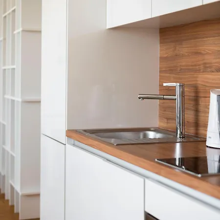 Luxury 1bdrm On The 28th Floor 公寓