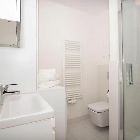 28th Floor Luxury Skyline 1bdrm - Downtown Center شقة