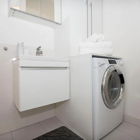 Luxury 1bdrm On The 28th Floor Appartement Bratislava